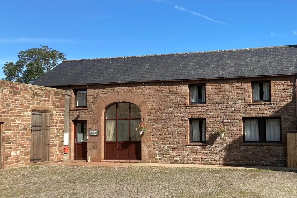 Contage Farm Woodhead Farm Cottage - Luxury Lake District Farmstay